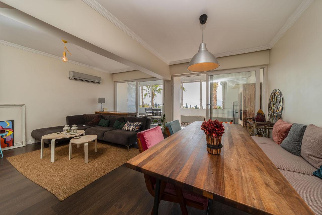 דירות Central Flat With Great View In Muratpasa אנטליה מראה חיצוני תמונה